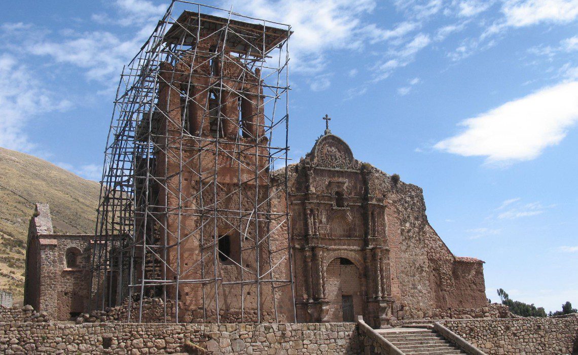 Juli Puno churches