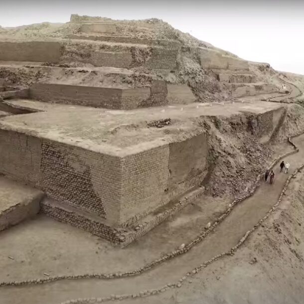 Video Huacas in Lima Peru