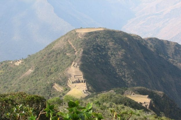 1200px-Choquequirao-cimatruncada