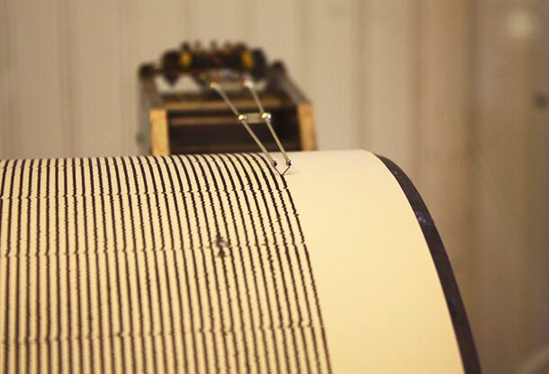 seismograph