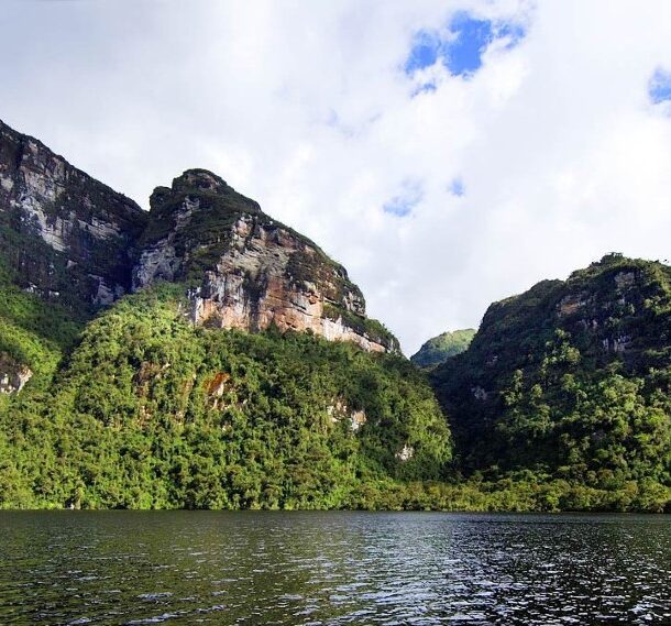 Laguna de los condores high jungle peru