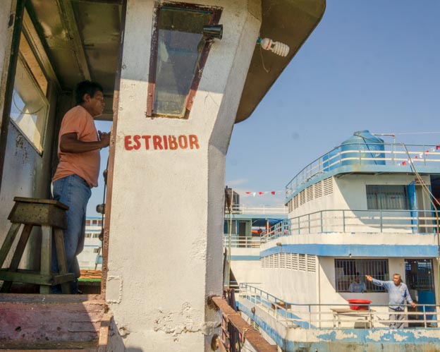 cargo ship iquitos - pucallpa