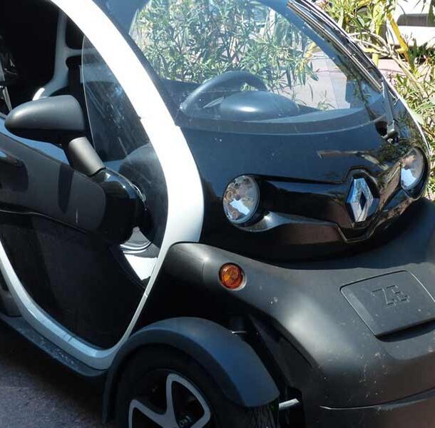 electric vehicle