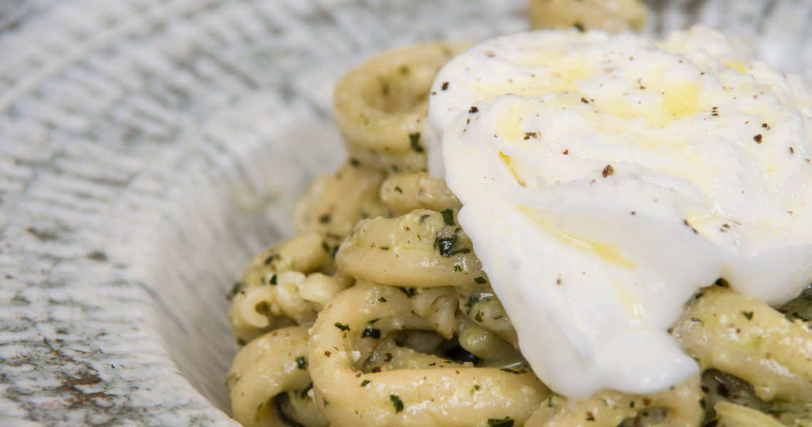 Caserecce al Pesto Genovese e Burrata mattoni, Casserece al pesto Genovese e burrata