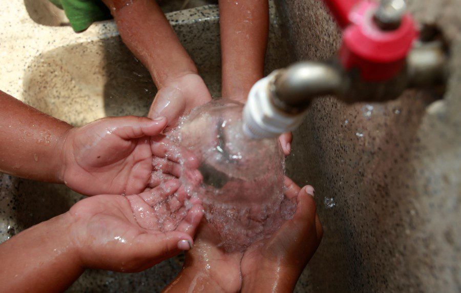 drinking water peru andina