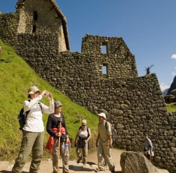 cusco protest tour guides