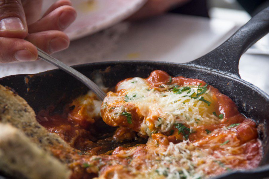 las bolena shakshuka