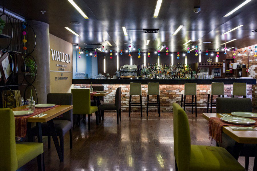 wallqa restaurant interior