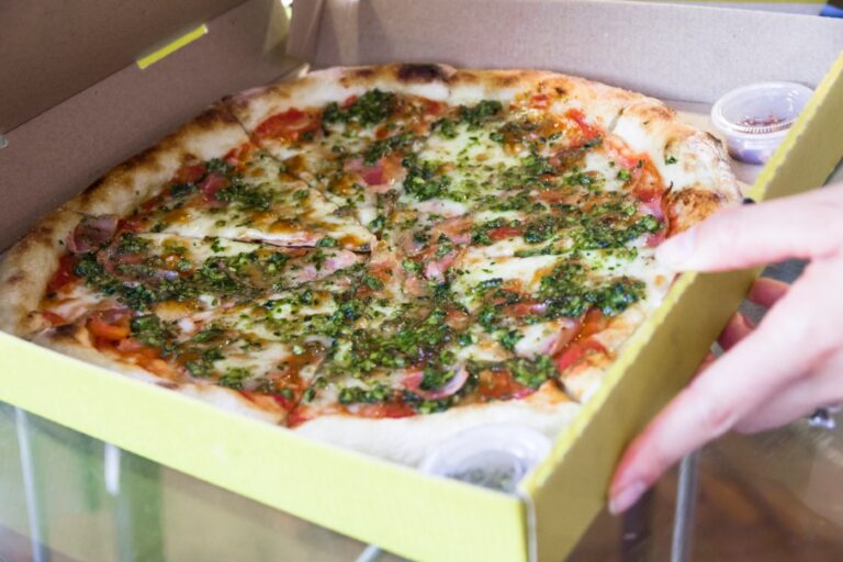 la costra pizzeria review lima peru