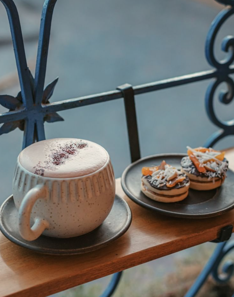 Aulita's Hot Chocolate with cookies | Photo courtesy of Aulita