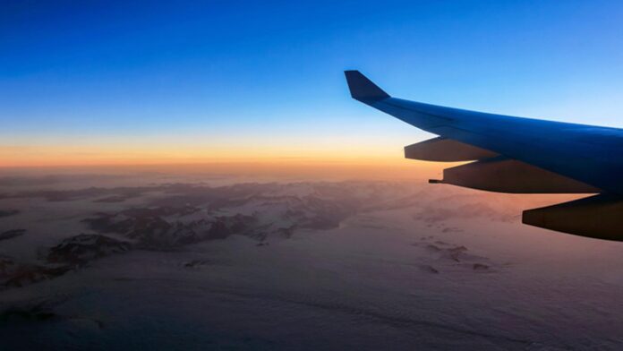 latam vuelo cola